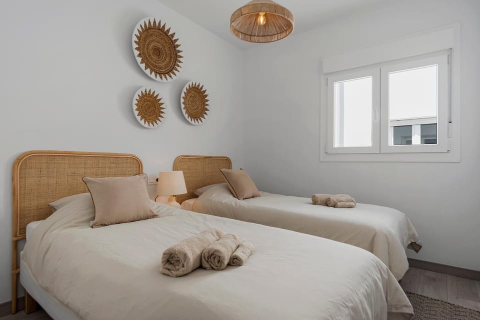 Casa Isa - Luxury Penthouse Seaview Apartment in Estepona