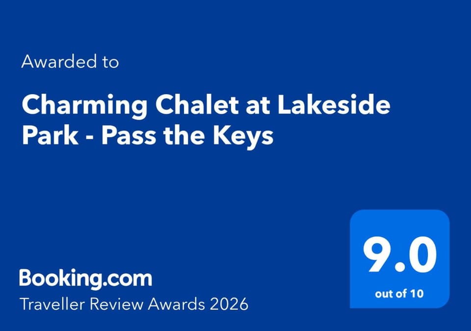 Charming Chalet at Lakeside Park - Pass the Keys House in Chichester