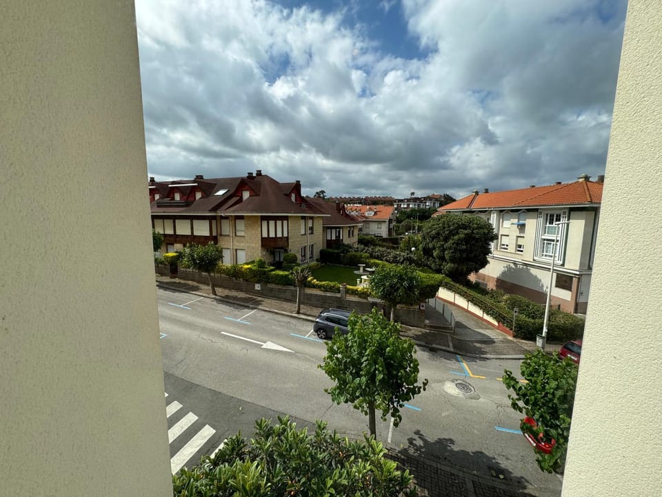 Property building, Street view