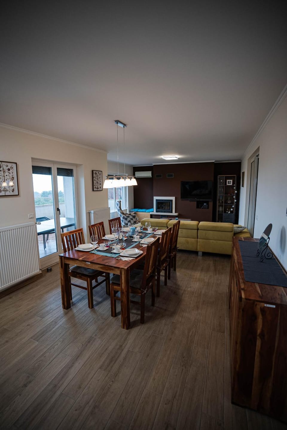 Living room, Seating area, Dining area