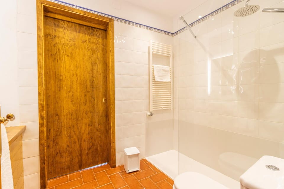 Bathroom, Living room