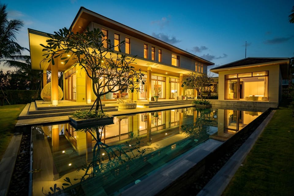Property building, Night, Garden, Garden view, Pool view, Swimming pool