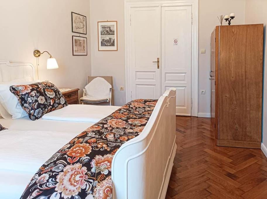 APT CENTRAL Self Check in, Wi-Fi, AC Apartment in Pula