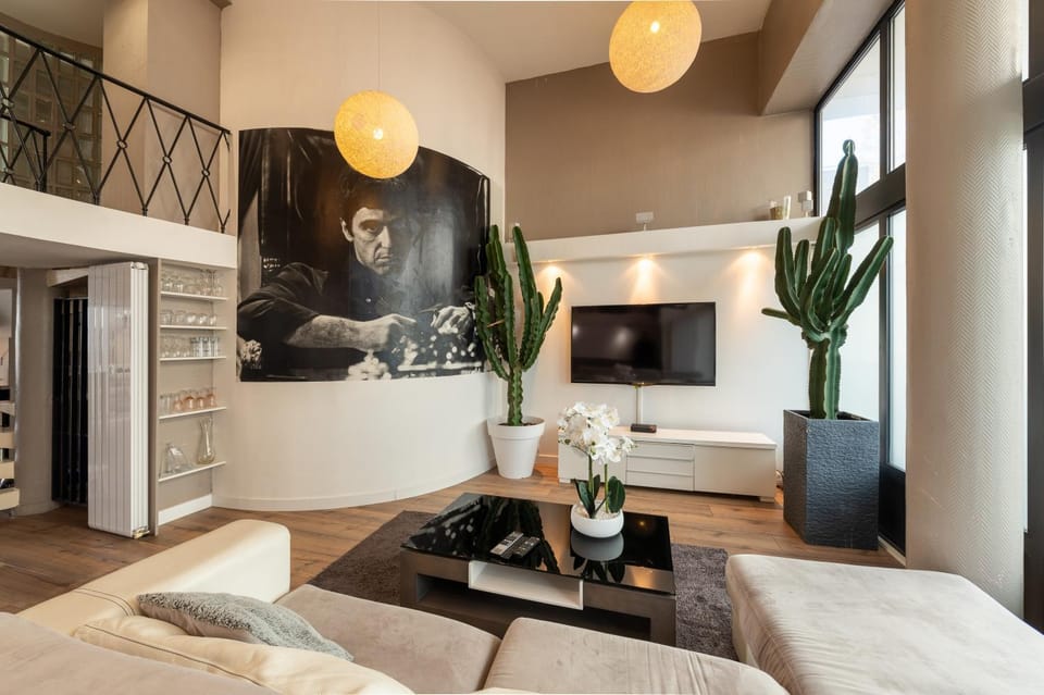 Property building, Living room