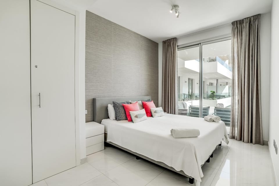 Bed, Photo of the whole room, Bedroom, towels, wardrobe