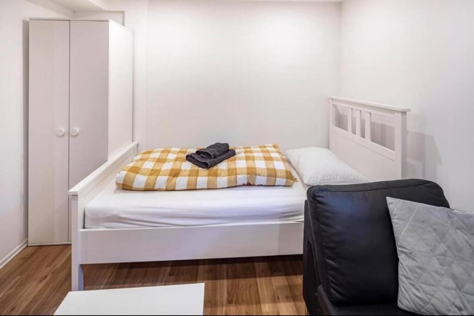 CityLoft Kassel 1 - Zentrale Unterkunft für Gruppen bis 7 Personen - Parkplatz - Netflix Apartment in Kassel