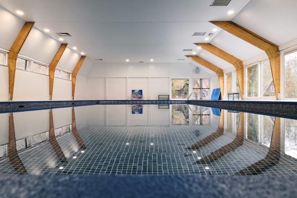 Swimming pool, Public Bath