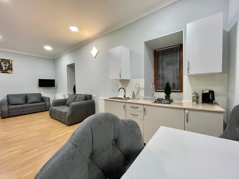 TV and multimedia, Kitchen or kitchenette, minibar