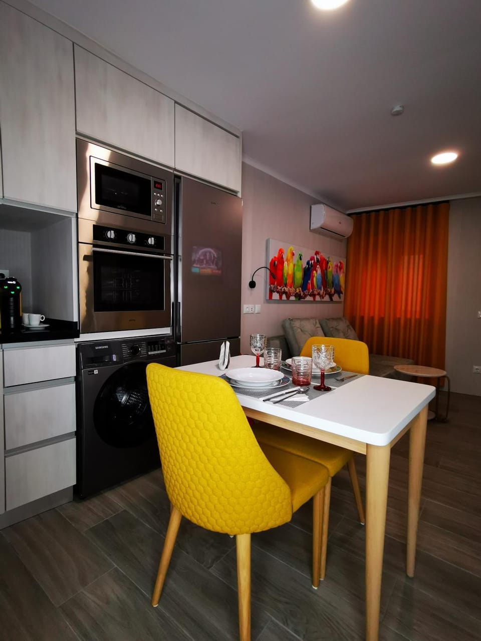 Property building, Kitchen or kitchenette, Living room