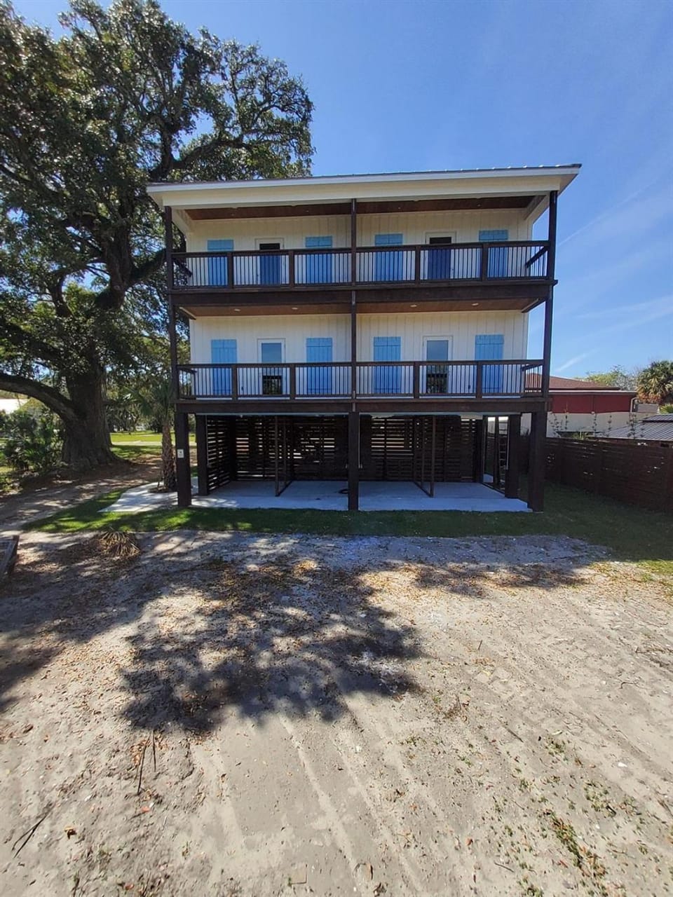 Four Palms Unit A, 500ft to Beach, Walk 2 Casinos! Apartment in Biloxi