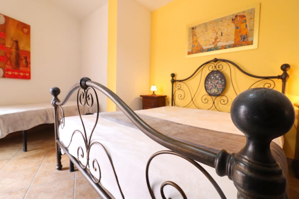 Living room, Bedroom
