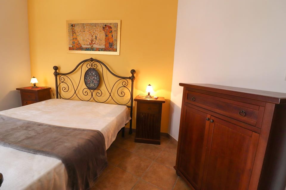 Living room, Bedroom