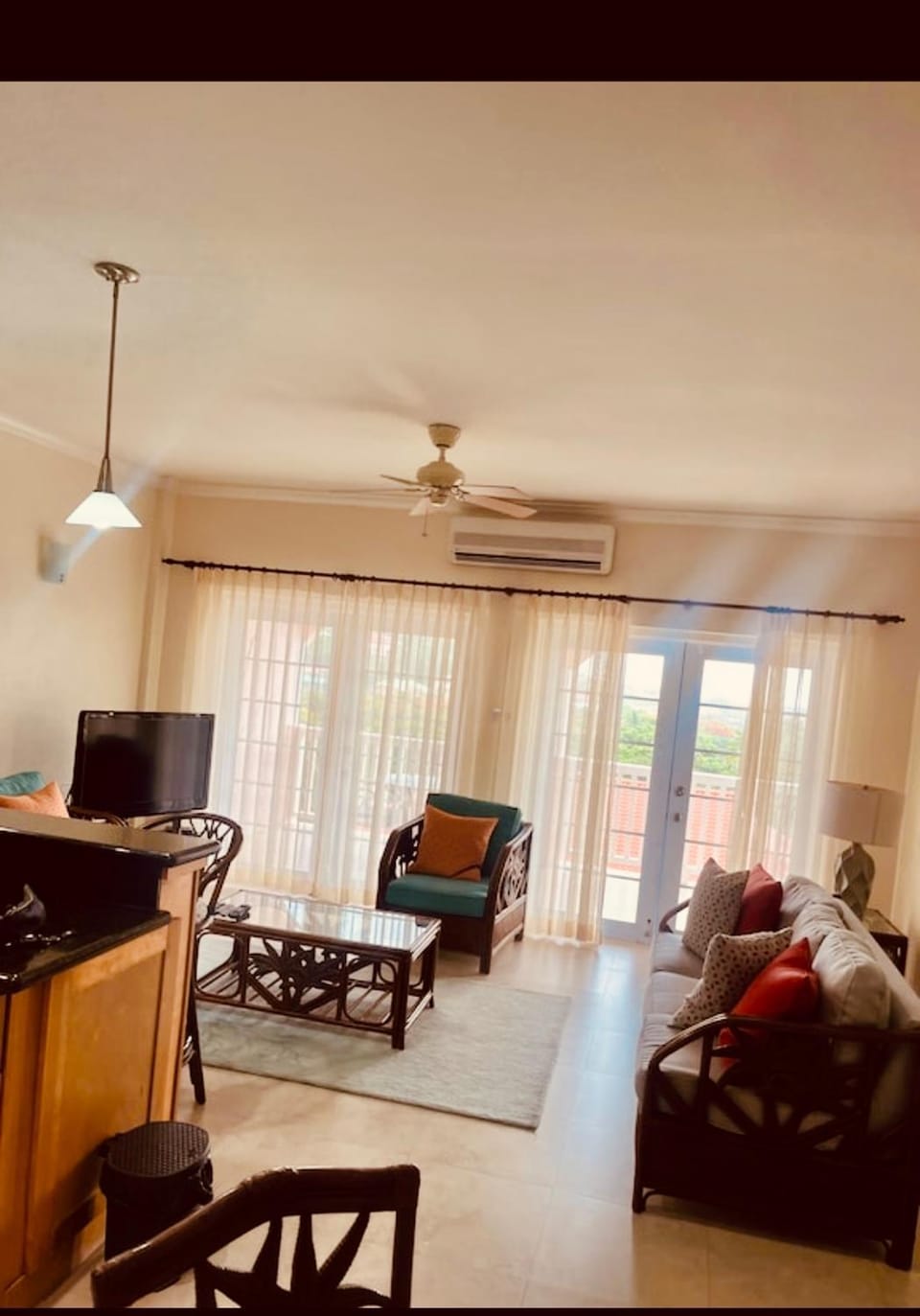 Admiral View apt 3 Apartment in Caribbean