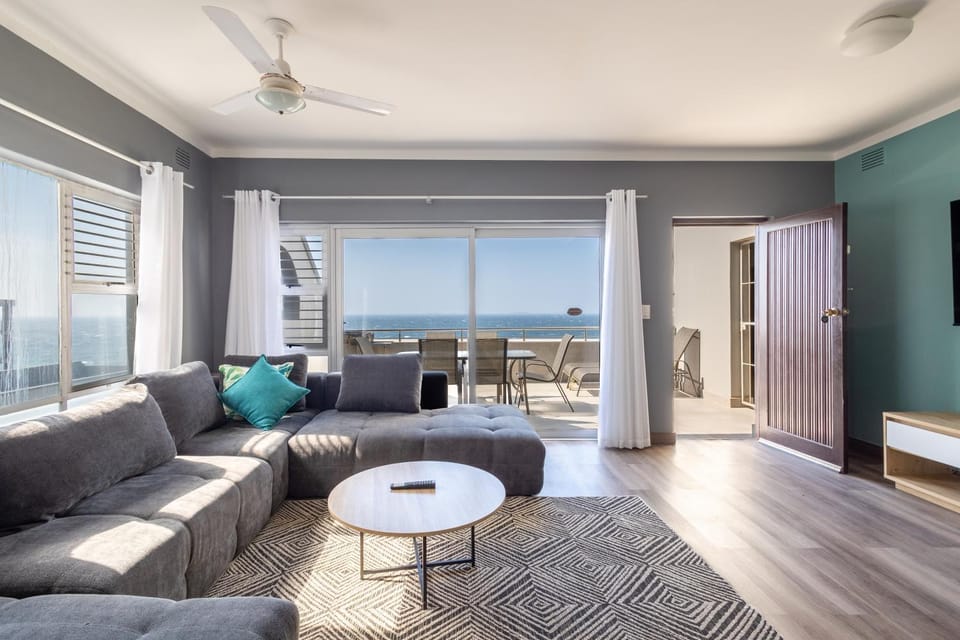 Living room, Sea view
