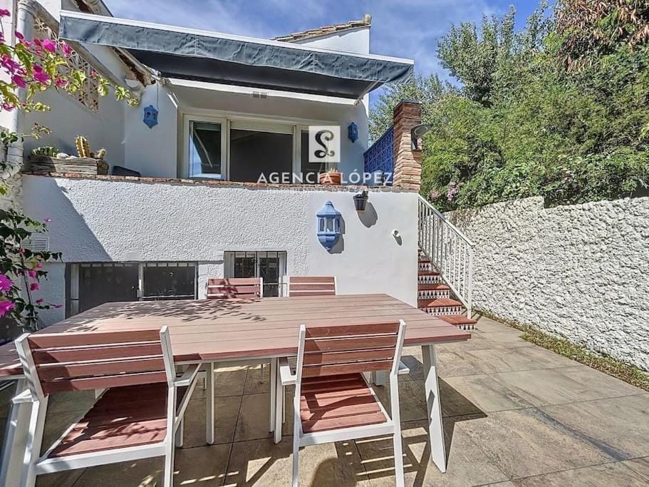 Off site, Balcony/Terrace