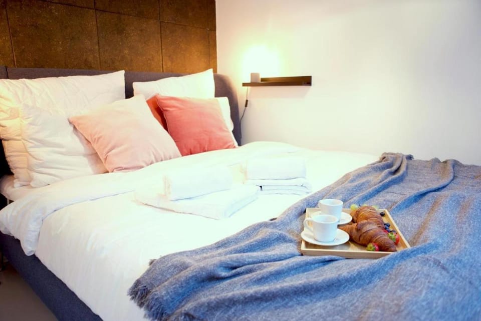 Cinema Apartament by P&J Apartaments Apartment in Warsaw