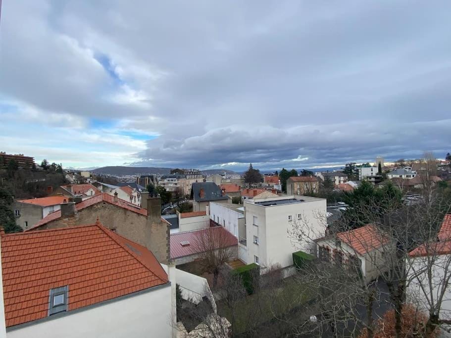 Joli studio vers les thermes, Anatole France -Royat Apartment in Clermont-Ferrand