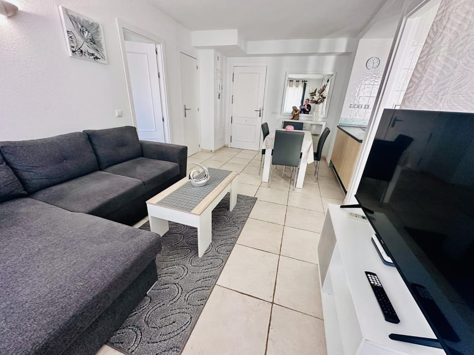 Communal lounge/ TV room, Living room