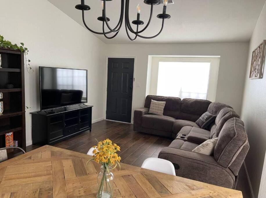 Vista Retreat - Country Club Estates House in Sierra Vista