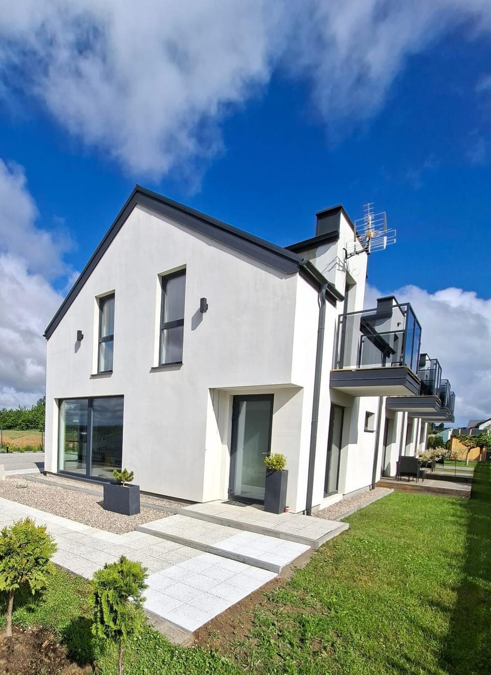 Property building, Day