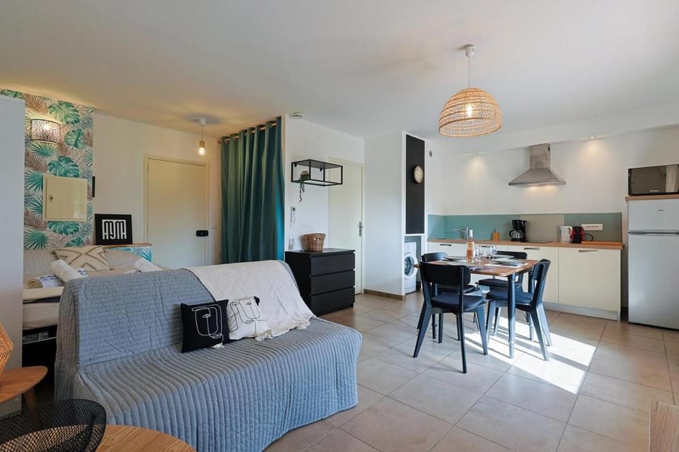 A deux pas de la plage de sable Apartment in French Riviera