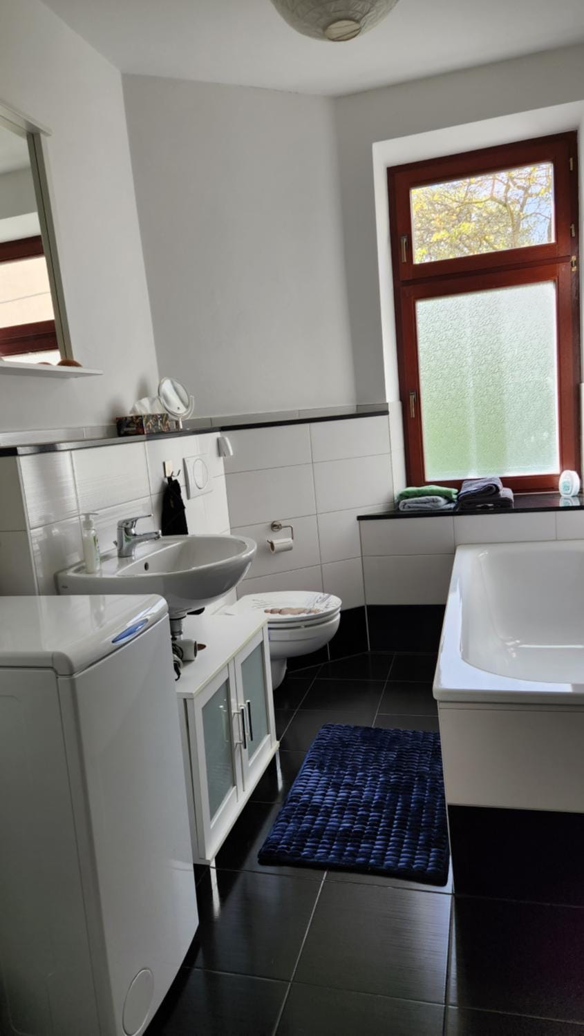 Bathroom, Bath