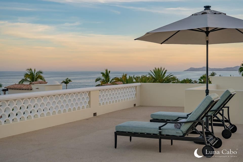 View (from property/room), Balcony/Terrace, Balcony/Terrace, Beach, Sea view, sunbed