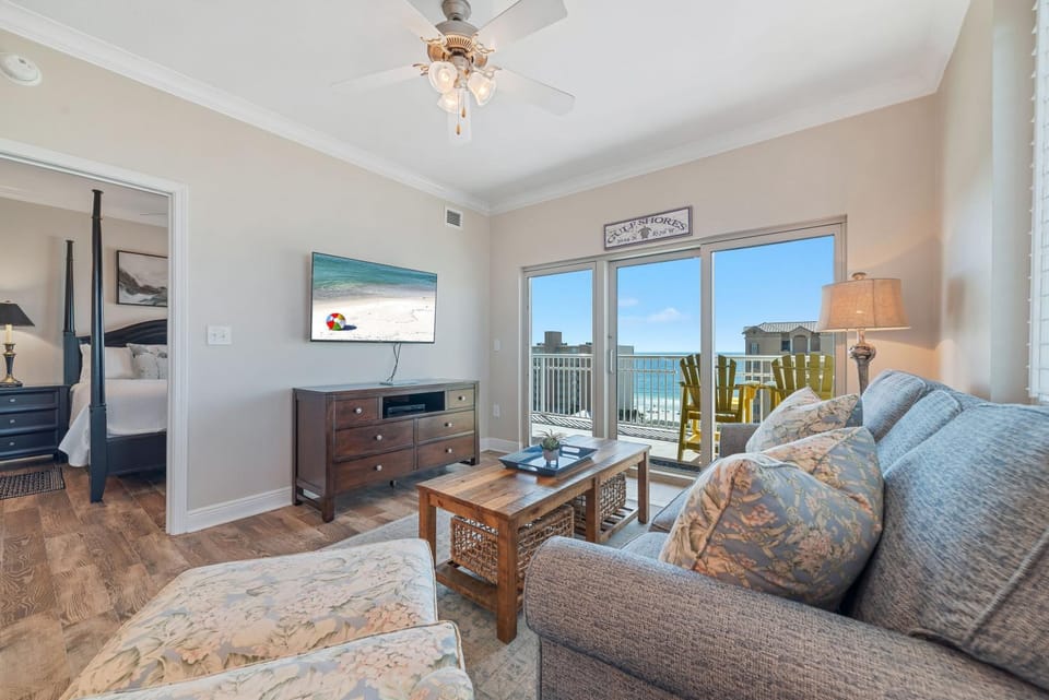 Crystal Tower 809 House in West Beach