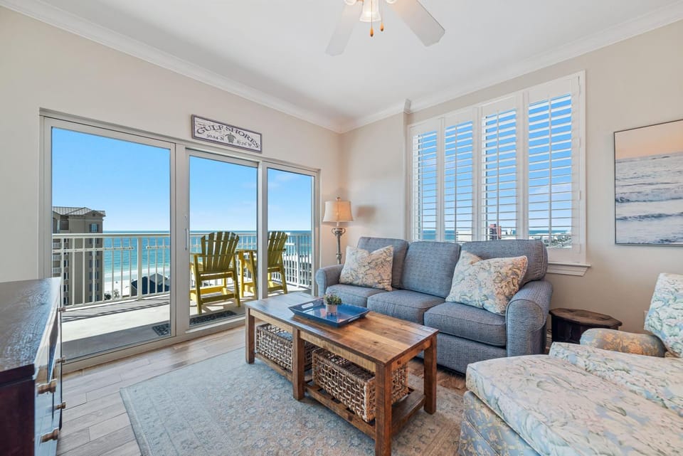 Crystal Tower 809 House in West Beach