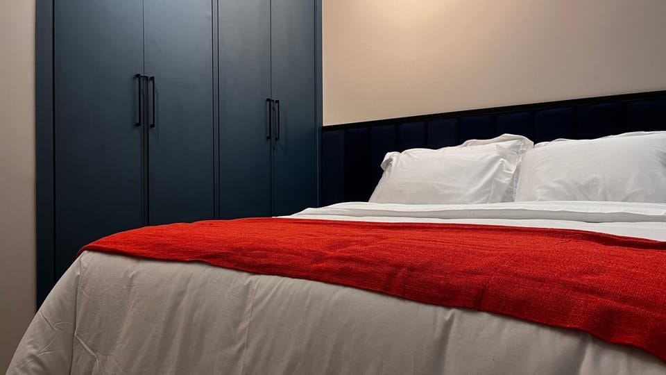 Bed, Photo of the whole room, Bedroom, wardrobe