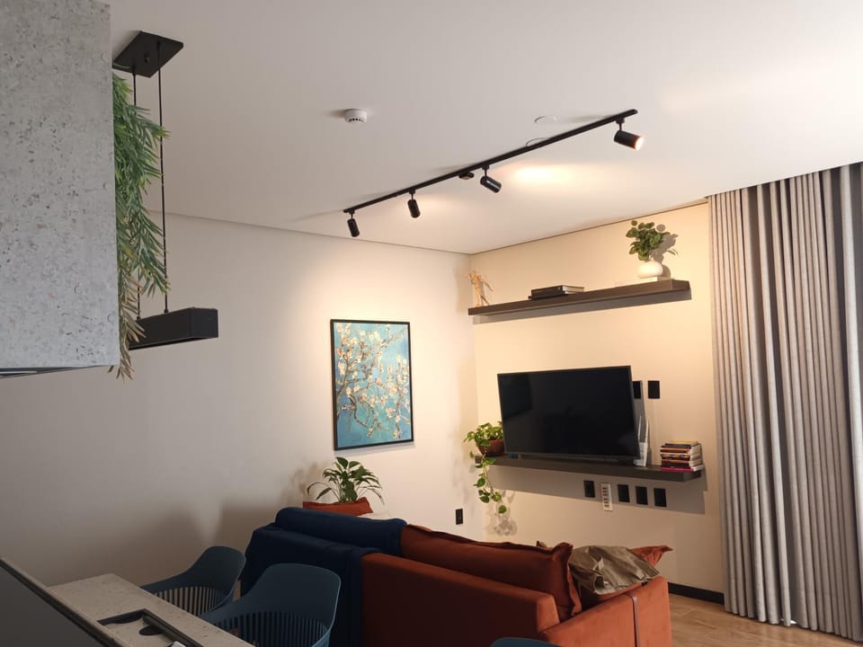 Communal lounge/ TV room, TV and multimedia, Living room, Seating area