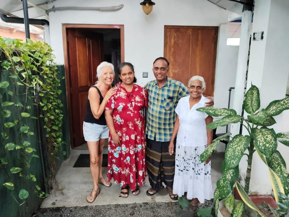 Tiny QT Villa Apartment in Galle