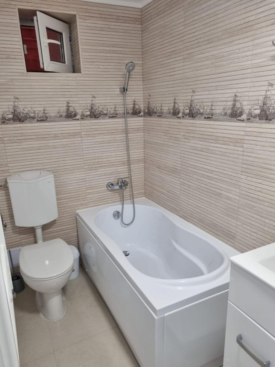Apartament 2 camere la curte cu foisor Apartment in Constanta