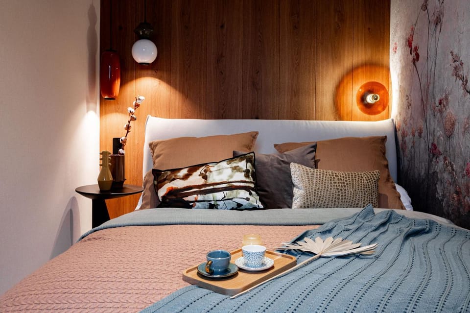 Bed, Bedroom