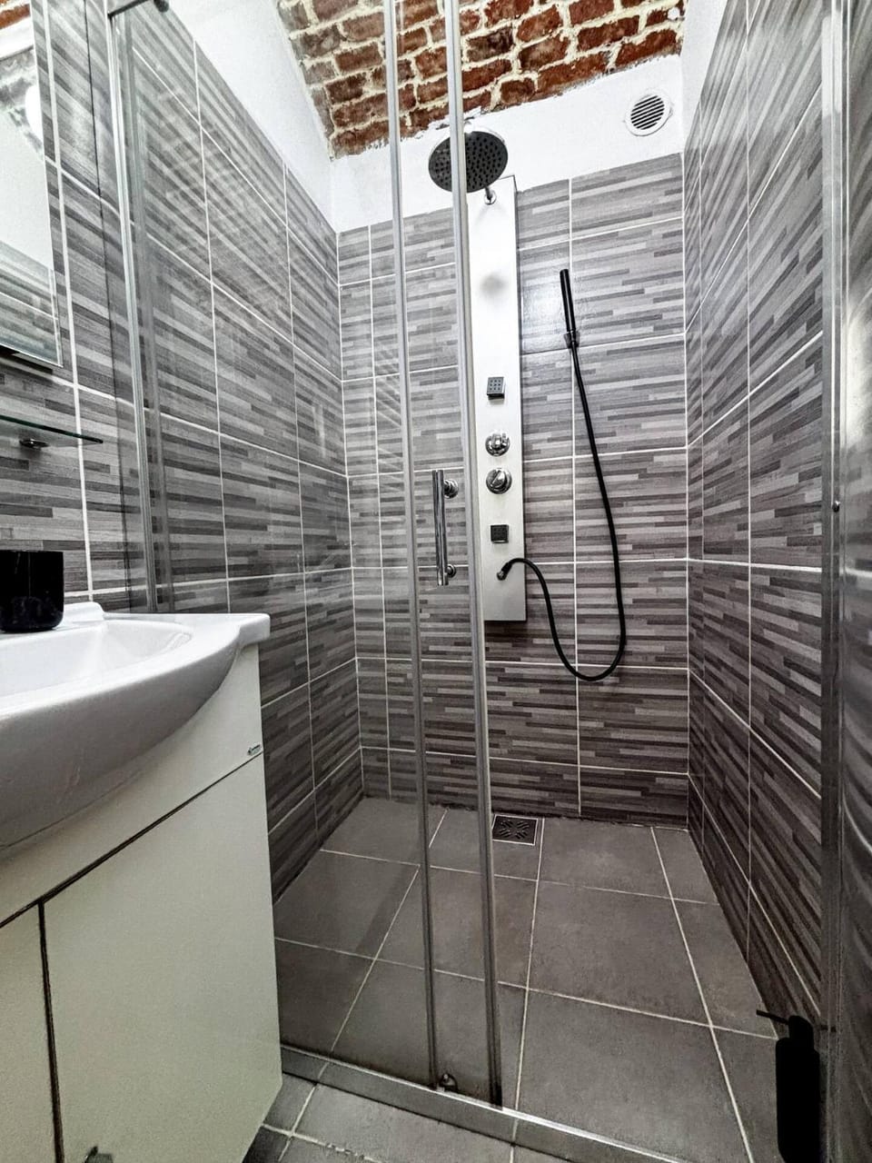 Arka Nest Central Studio, near Untold Festival Apartment in Cluj-Napoca