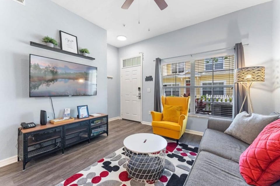 Mickey's Magical Townhome Venetian Bay Villages House in Kissimmee