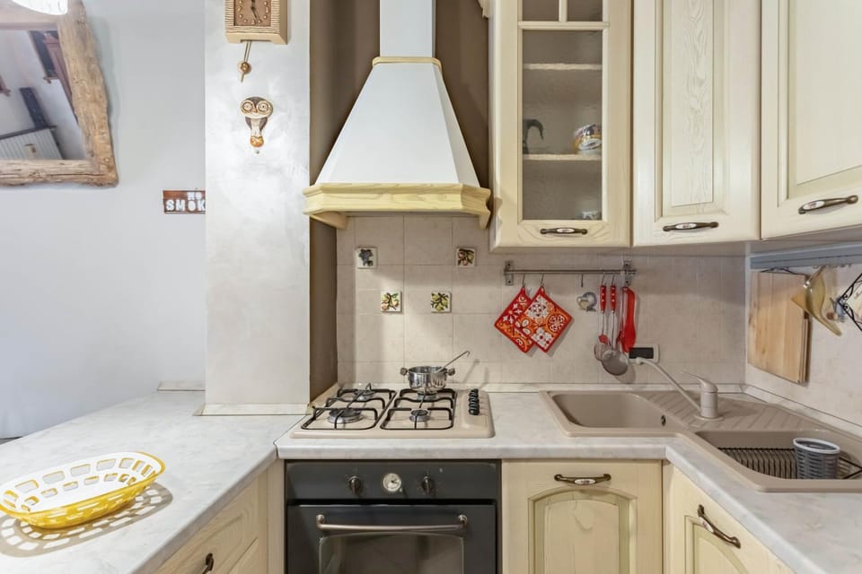 Kitchen or kitchenette, pet friendly
