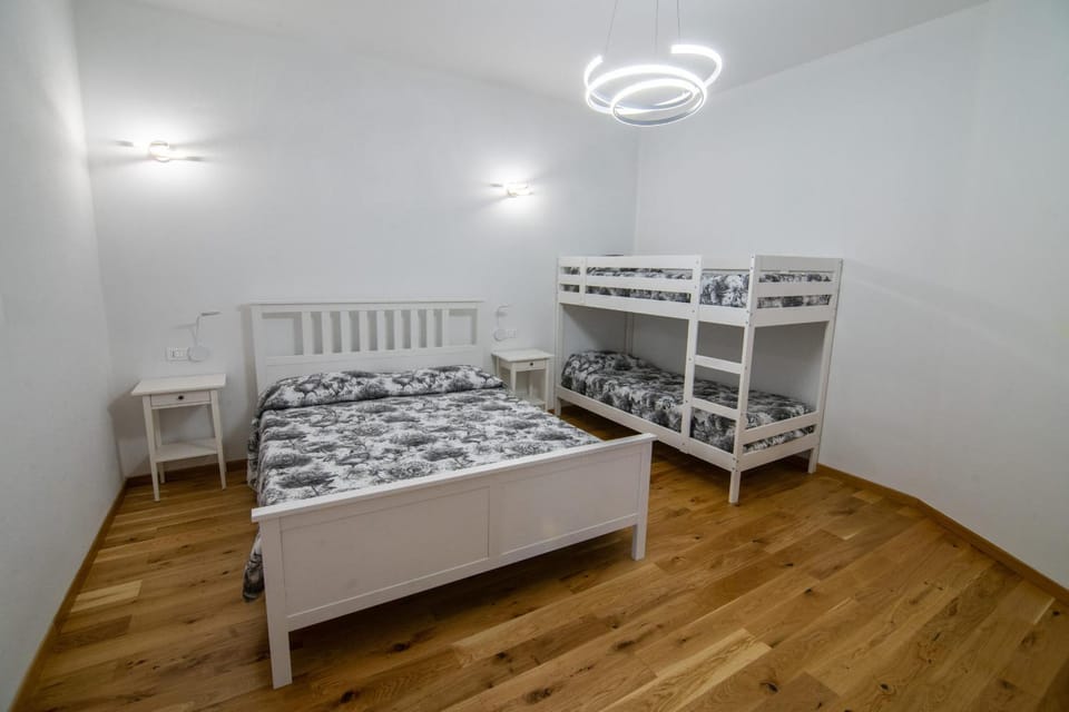 Bed, Photo of the whole room, Bedroom, bunk bed