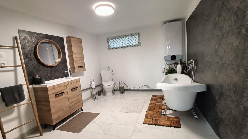 Les Jardins Ducarouge 3 climatisé Apartment in Bourgogne-Franche-Comté