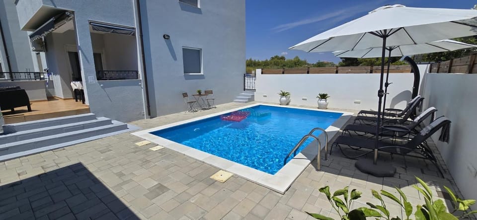 Apartment Alicia with private pool Apartment in Šibenik-Knin County, Croatia