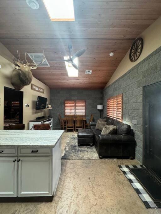 Kitchen or kitchenette, Living room