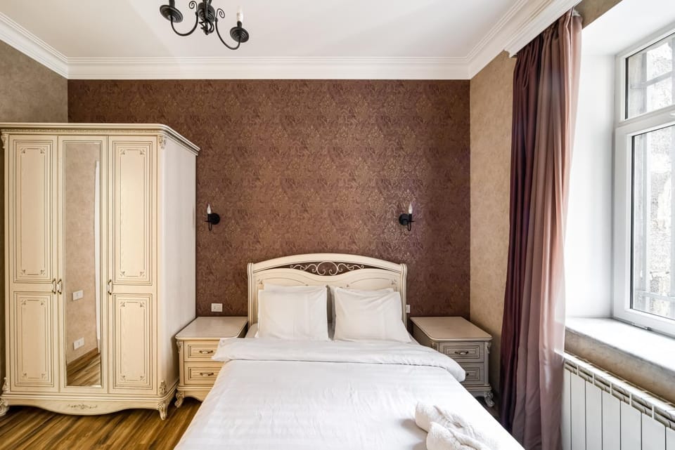 Bed, Photo of the whole room, Bedroom, wardrobe