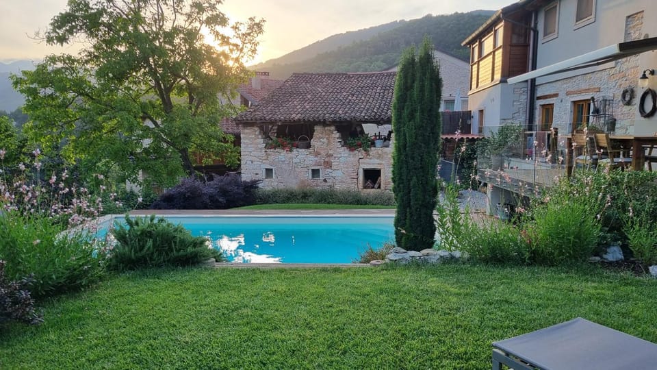 Natural landscape, Garden, Garden view, Mountain view, Pool view, Swimming pool, sunbed