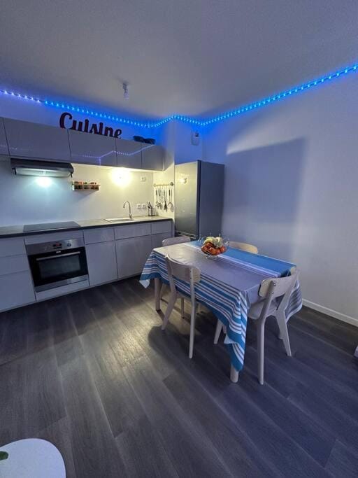 Appartement 1 pièce Drancy Apartment in Drancy