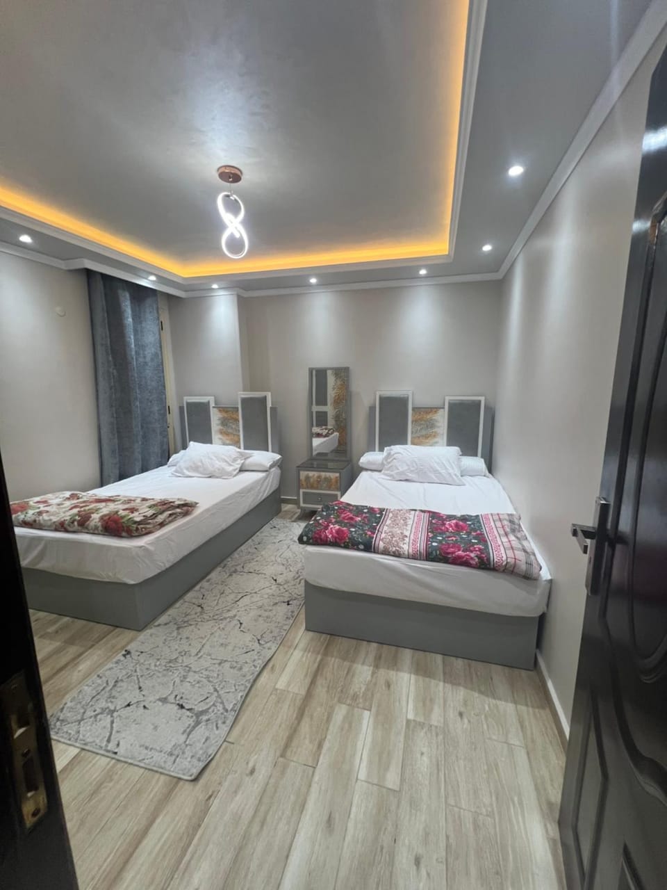 شقة فاخرة بالمنتزة فيو بحر ومنتزة Apartment in Alexandria