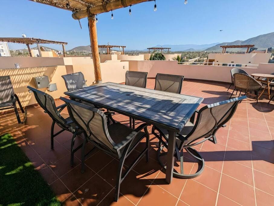 11C-Brand New Top Floor 2BR, 2BD w/ Amazing Views Apartment in Baja California Sur