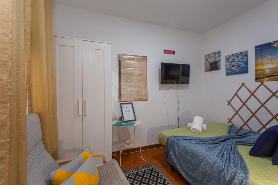 TV and multimedia, Bedroom, towels