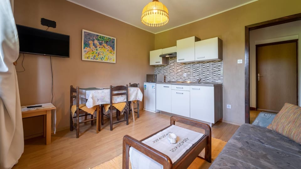 Guest House Raukar Bed and Breakfast in Primorje-Gorski Kotar County