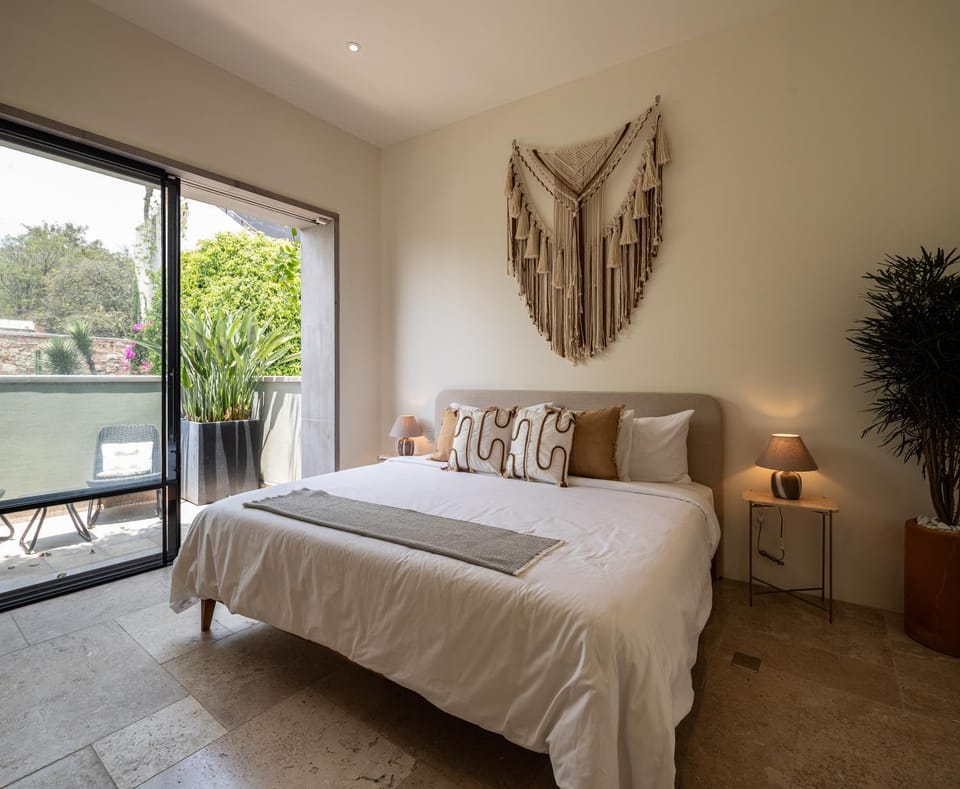 Bed, View (from property/room), Balcony/Terrace, Seating area, Bedroom