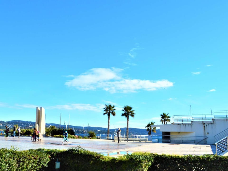 Appartement Familial 3 Pièces, Terrasse et Parking, Proche Plage et Commerces - Cavalaire - FR-1-226B-193 Apartment in Cavalaire-sur-Mer